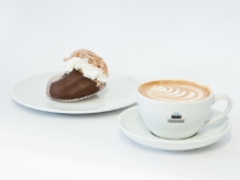 Cafè Pasticceria Peter - Produzione